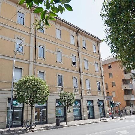 Casa Vacanze Sma93 Apartment Monza Exterior photo